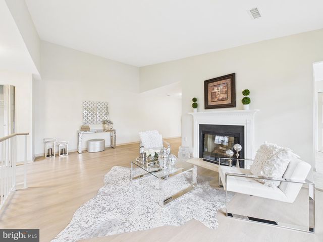 10531 STONINGTON LN, Manassas, VA 20109