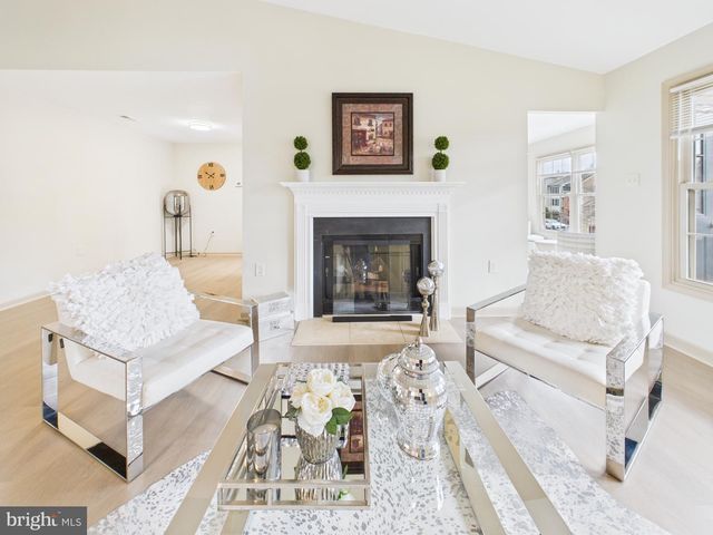 10531 STONINGTON LN, Manassas, VA 20109