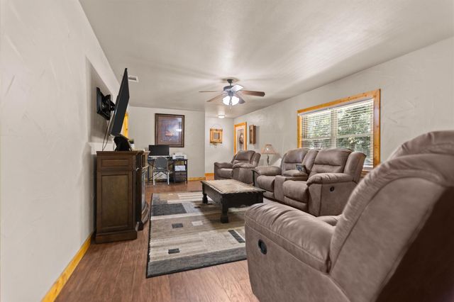 629 Acr 1215, Grapeland, TX 75844