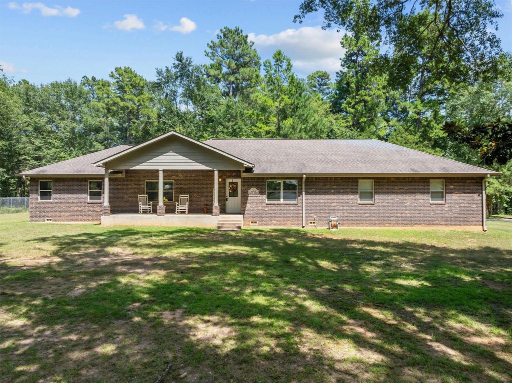 629 Acr 1215, Grapeland, TX 75844