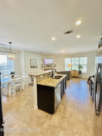 7458 Featherston Cove, Olive Branch, MS 38654