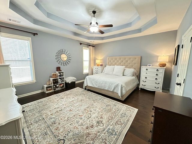 7458 Featherston Cove, Olive Branch, MS 38654