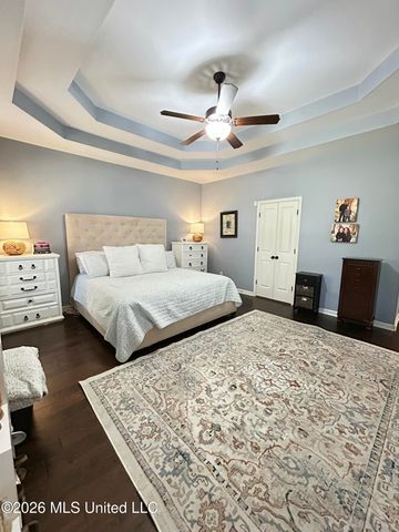 7458 Featherston Cove, Olive Branch, MS 38654