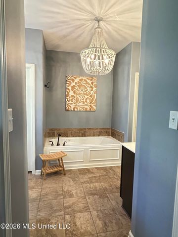 7458 Featherston Cove, Olive Branch, MS 38654