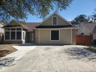 8314 Clays Pt, San Antonio, TX 78250