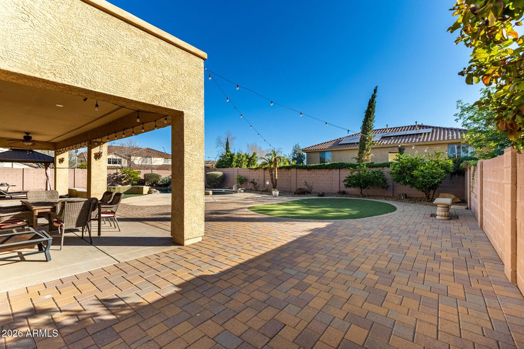 Image 58 of property listing at 1919 W BONANZA Lane, Phoenix, AZ 85085