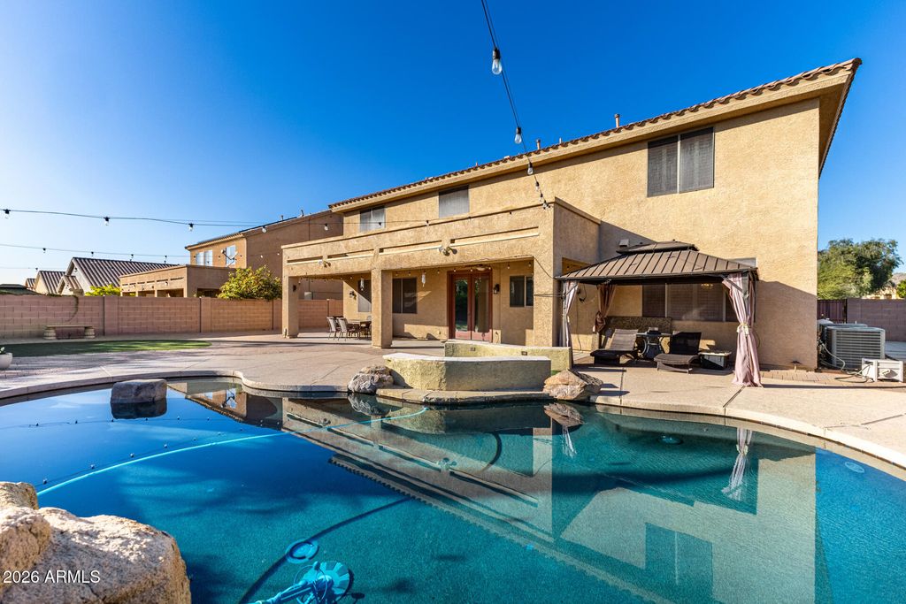 Image 66 of property listing at 1919 W BONANZA Lane, Phoenix, AZ 85085