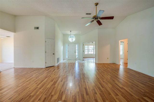 203 LIVE OAK COURT, Lake Mary, FL 32746