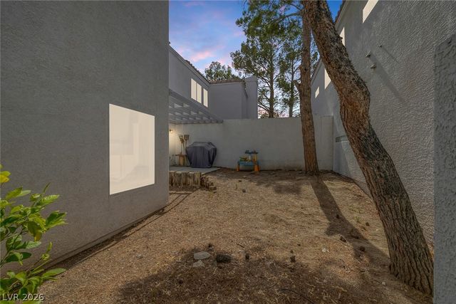 3481 Creek River Drive, Las Vegas, NV 89129