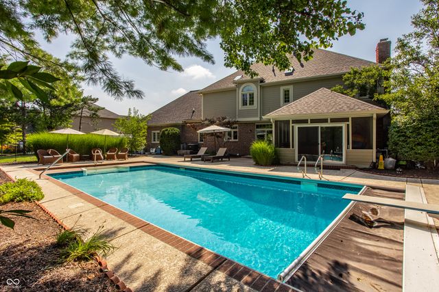 12448 Glendurgan, Carmel, IN 46032
