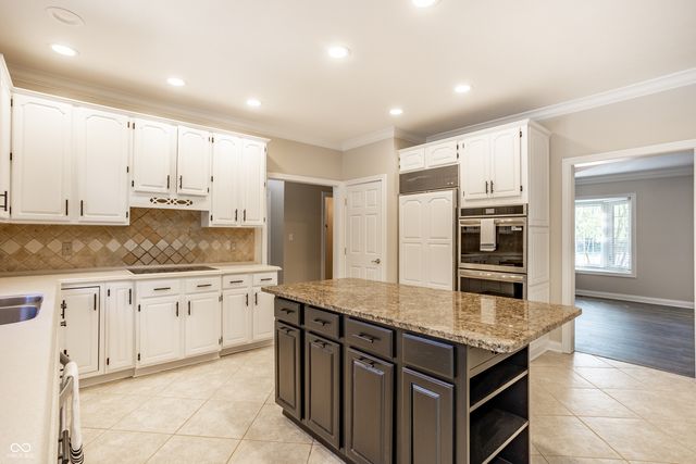 12448 Glendurgan, Carmel, IN 46032