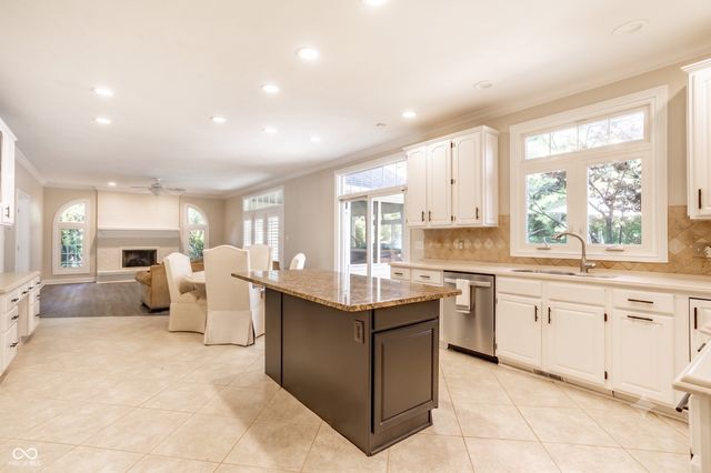 12448 Glendurgan, Carmel, IN 46032