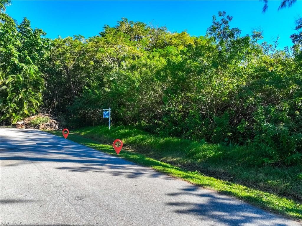 1552 Bembury DR, NAPLES, FL 34102 — photo 4