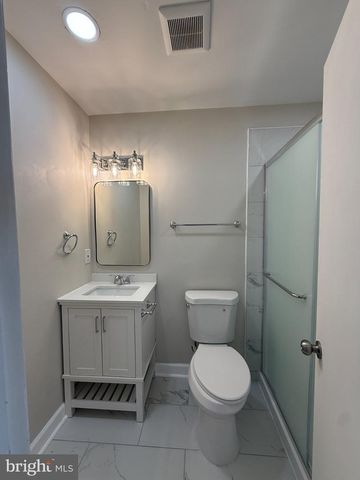 14817 CHERRYDALE DR, Woodbridge, VA 22193
