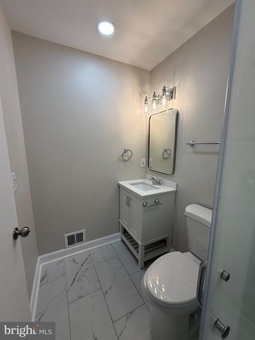 14817 CHERRYDALE DR, Woodbridge, VA 22193