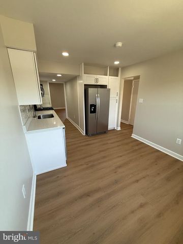 14817 CHERRYDALE DR, Woodbridge, VA 22193