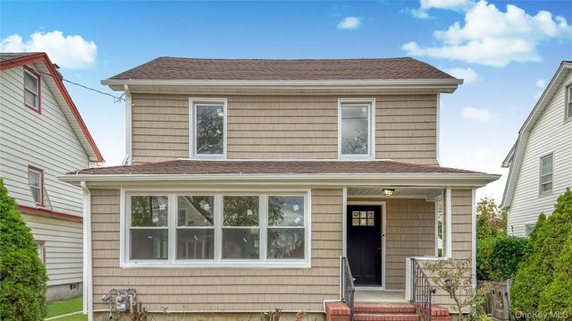 64 S Montgomery Street, Valley Stream, NY 11580