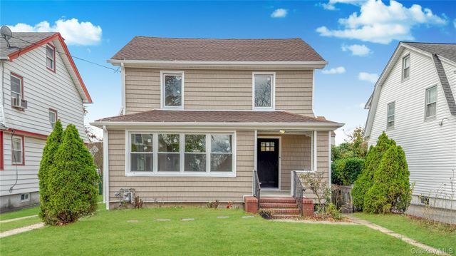 64 S Montgomery Street, Valley Stream, NY 11580