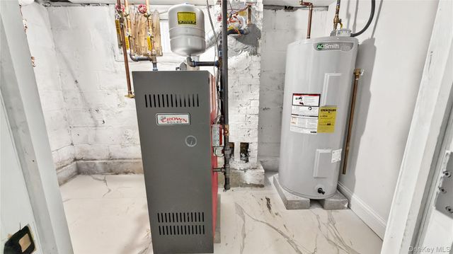 64 S Montgomery Street, Valley Stream, NY 11580