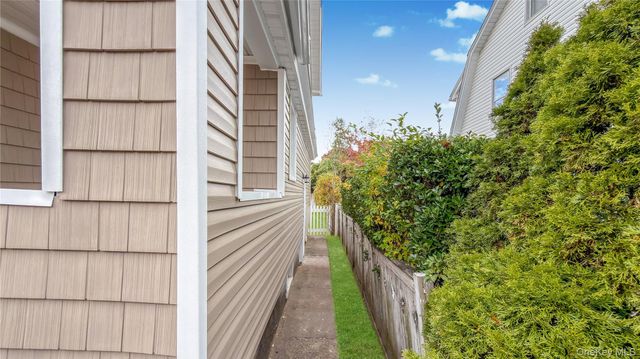 64 S Montgomery Street, Valley Stream, NY 11580