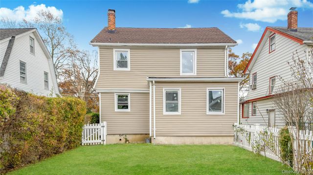 64 S Montgomery Street, Valley Stream, NY 11580