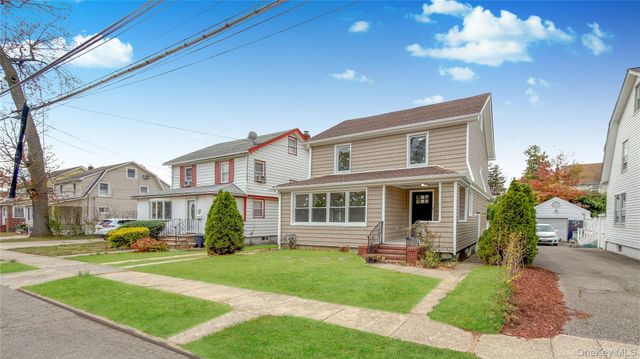 64 S Montgomery Street, Valley Stream, NY 11580