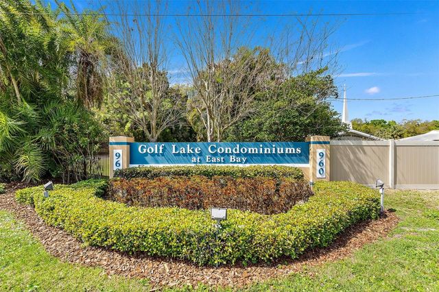 960 STARKEY ROAD 5406, Largo, FL 33771
