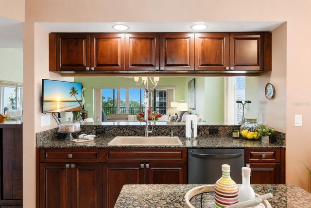 960 STARKEY ROAD 5406, Largo, FL 33771