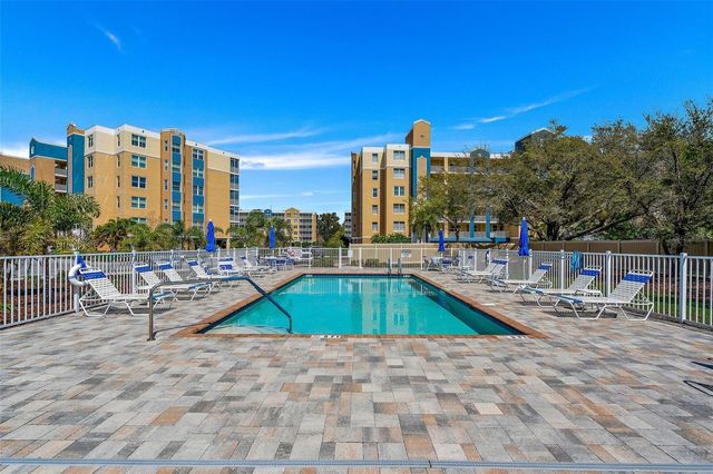960 STARKEY ROAD 5406, Largo, FL 33771