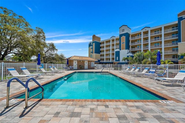 960 STARKEY ROAD 5406, Largo, FL 33771