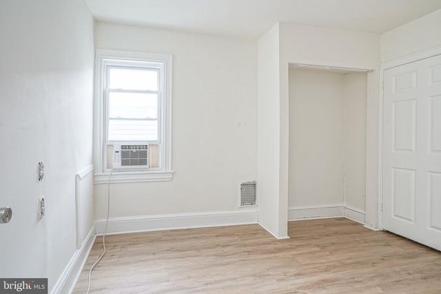 448 DELAWARE AVE, Palmyra, NJ 08065