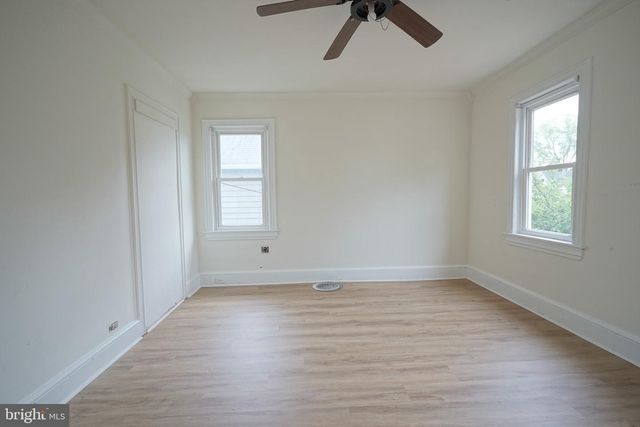 448 DELAWARE AVE, Palmyra, NJ 08065