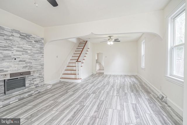 448 DELAWARE AVE, Palmyra, NJ 08065