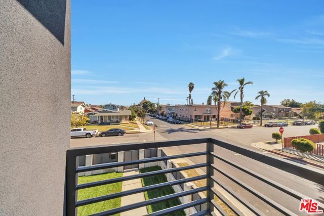 4239 Halldale Avenue, Los Angeles, CA 90062