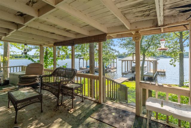 239 Callender Lake Drive, Murchison, TX 75778