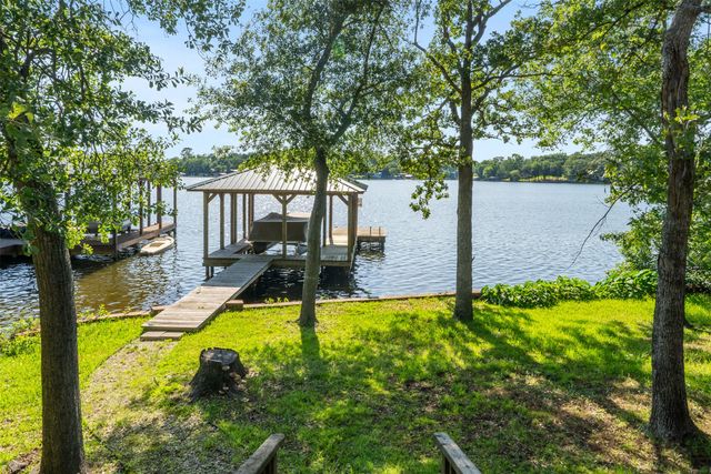 239 Callender Lake Drive, Murchison, TX 75778