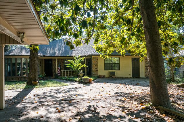 239 Callender Lake Drive, Murchison, TX 75778