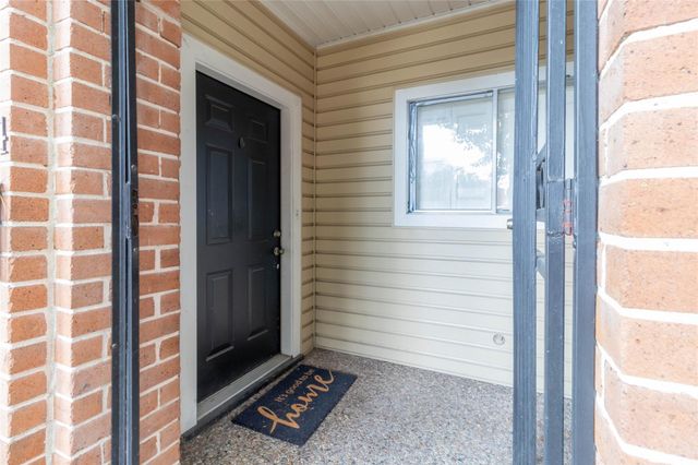 1404 Walnut Bend Lane 23, Houston, TX 77042