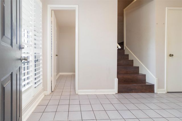 1404 Walnut Bend Lane 23, Houston, TX 77042