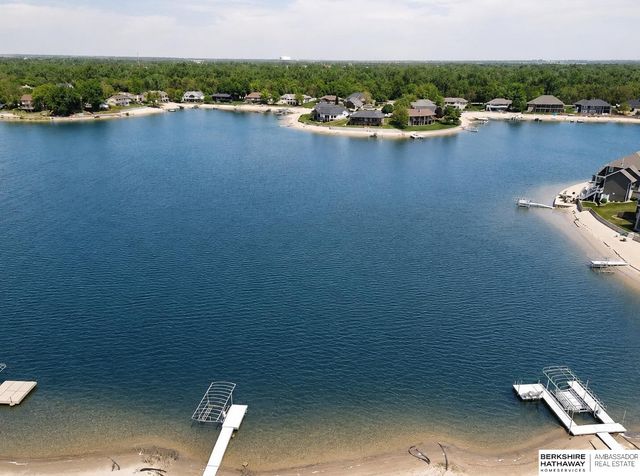2740 Whitetail Drive, Columbus, NE 68601