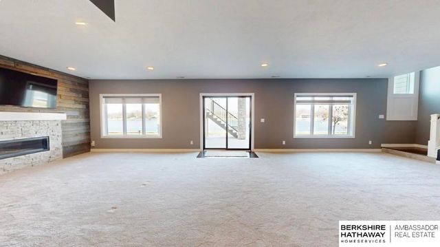 2740 Whitetail Drive, Columbus, NE 68601