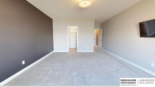 2740 Whitetail Drive, Columbus, NE 68601