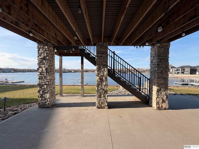 2740 Whitetail Drive, Columbus, NE 68601