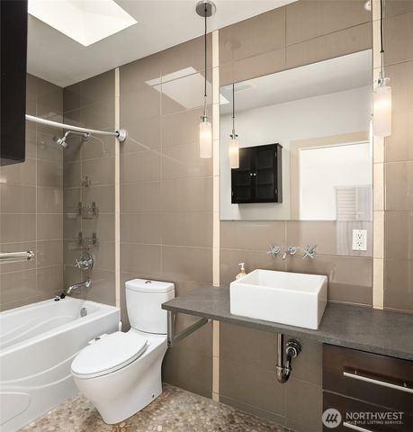 1502 NW 52nd Street, Seattle, WA 98107