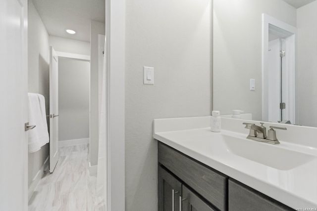 139 Wildrose Hl, Boerne, TX 78006