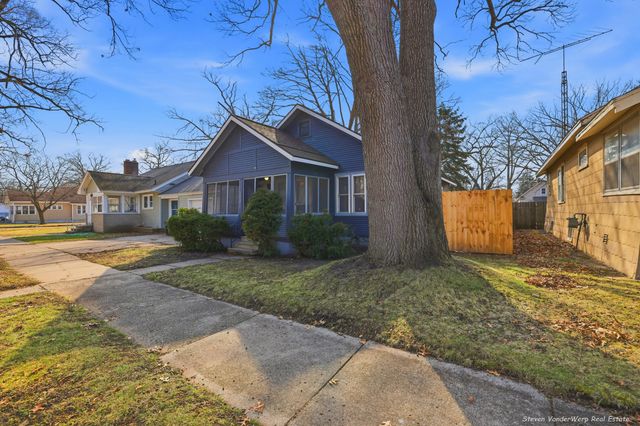 1721 Jarman Street, Muskegon, MI 49442