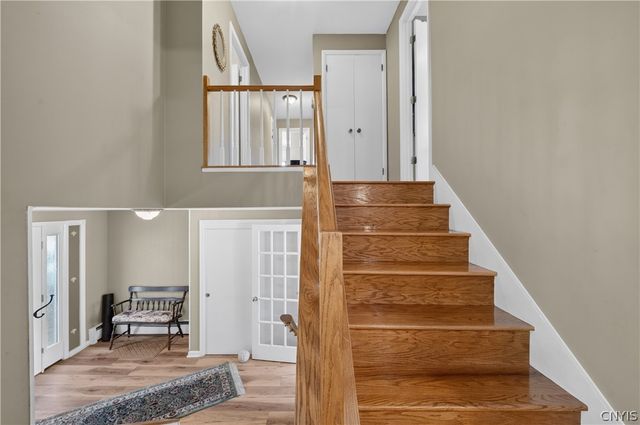 207 Eden Roc Circle, Dewitt, NY 13214