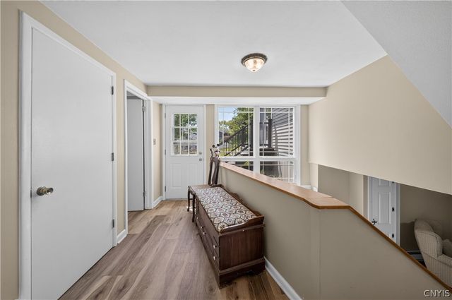 207 Eden Roc Circle, Dewitt, NY 13214