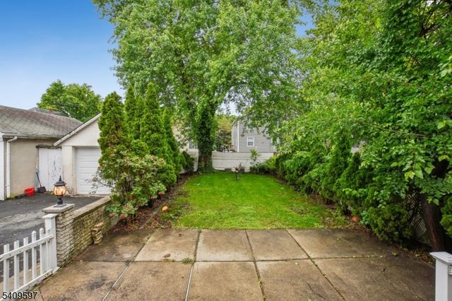 24 Willet St, Bloomfield Twp., NJ 07003