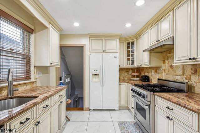 24 Willet St, Bloomfield Twp., NJ 07003